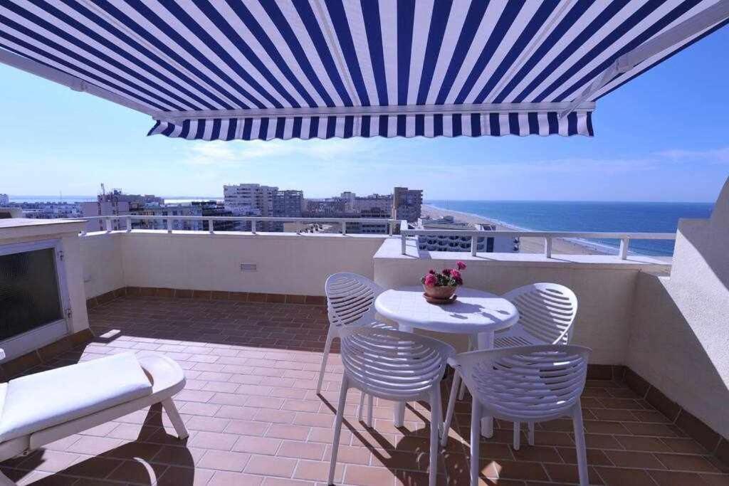 Atico Apartamento Loft Playa Victoria กาดิซ ภายนอก รูปภาพ