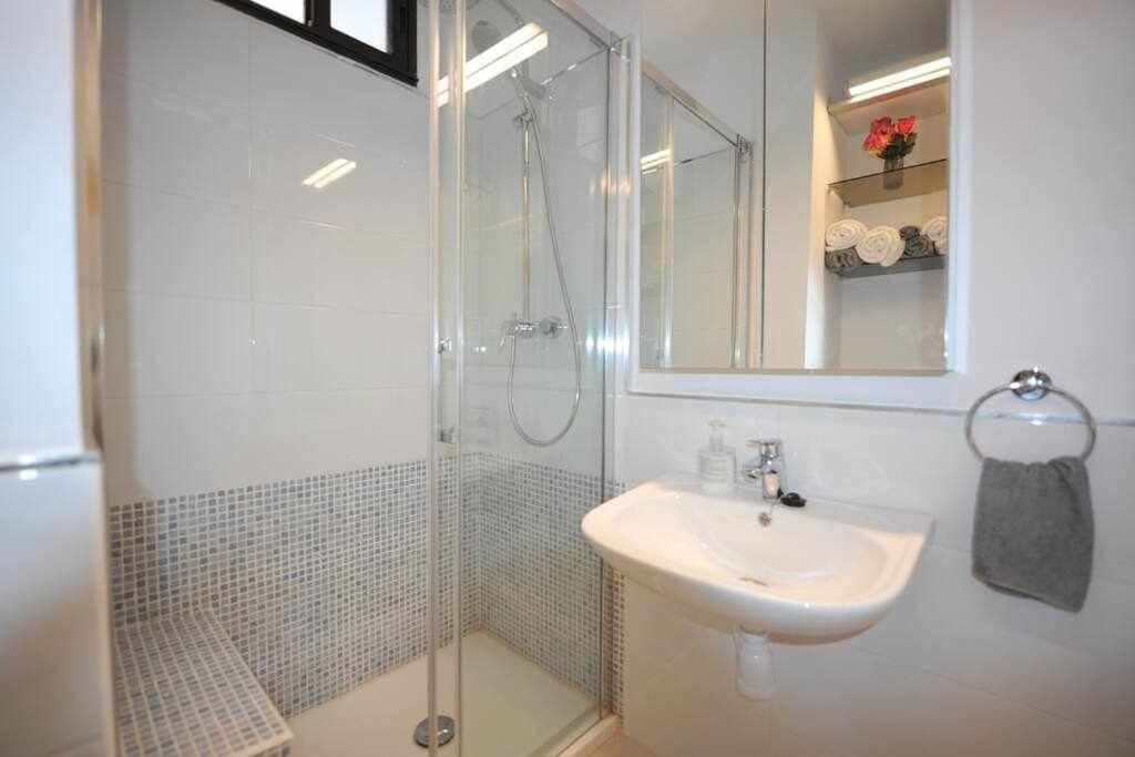 Atico Apartamento Loft Playa Victoria กาดิซ ภายนอก รูปภาพ